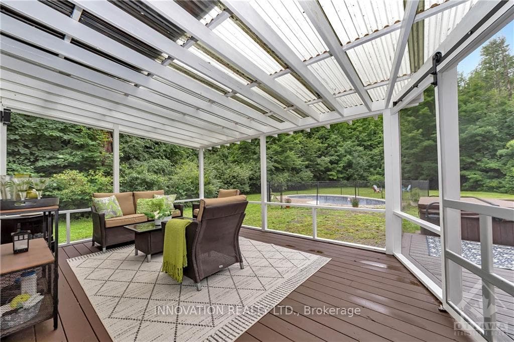 8 WELDALE Drive photo 10