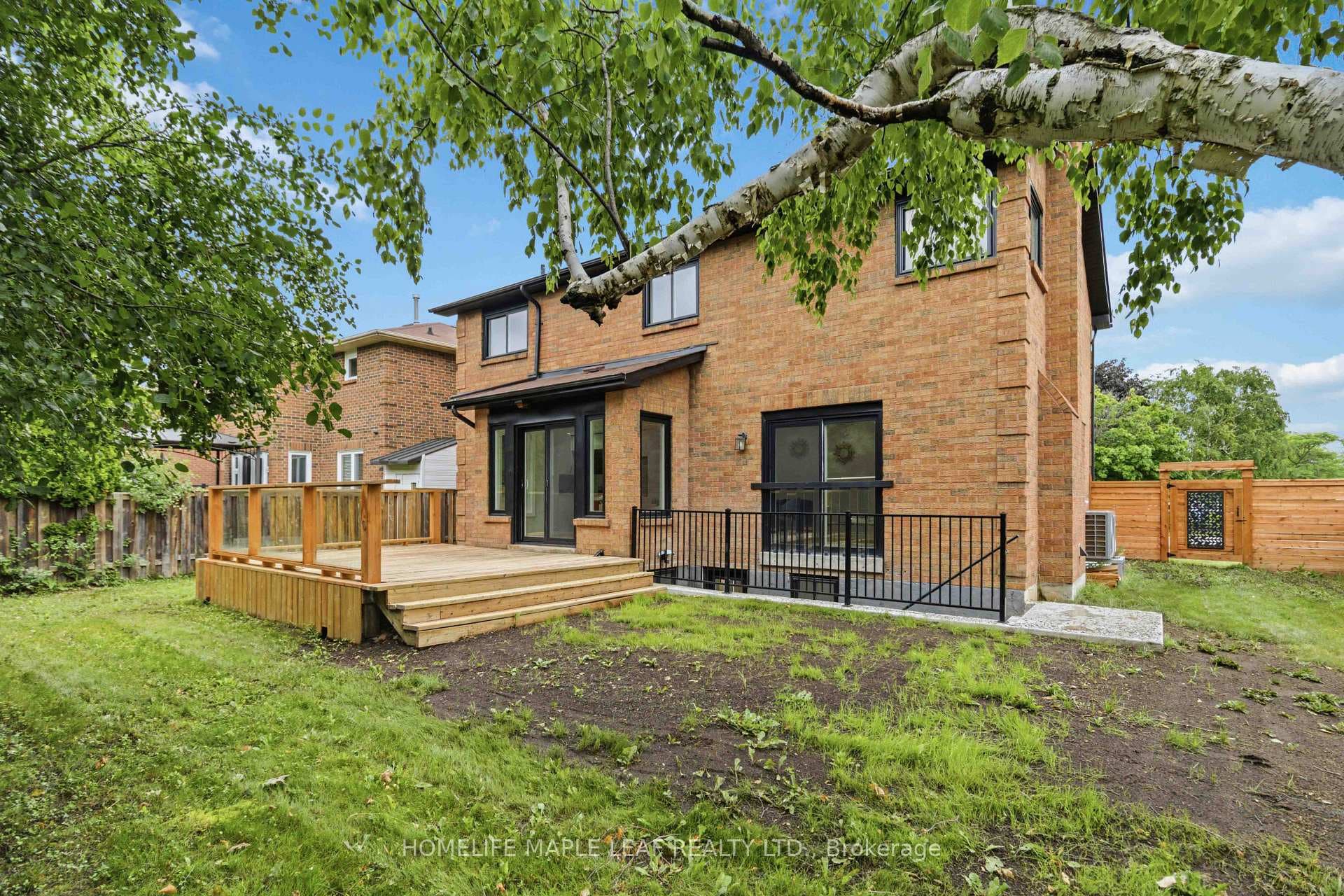 90 Burgby Avenue photo 50