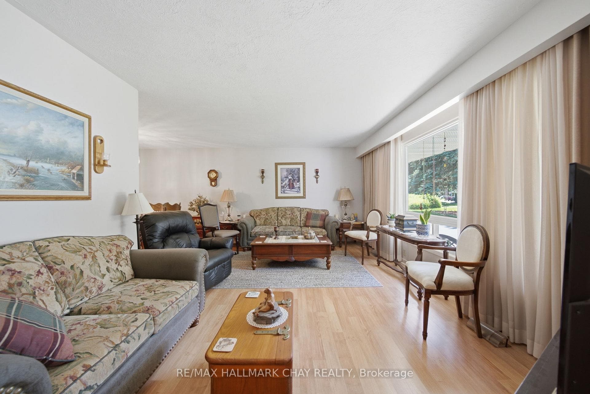 6 Highcroft Drive photo 7