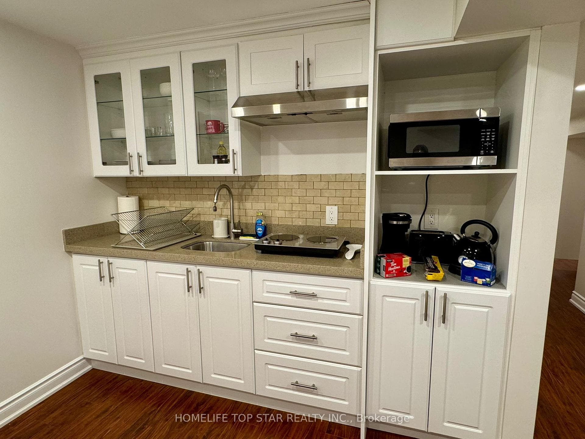62 Lowther Avenue Unit Basement( Bachelor ) photo 4