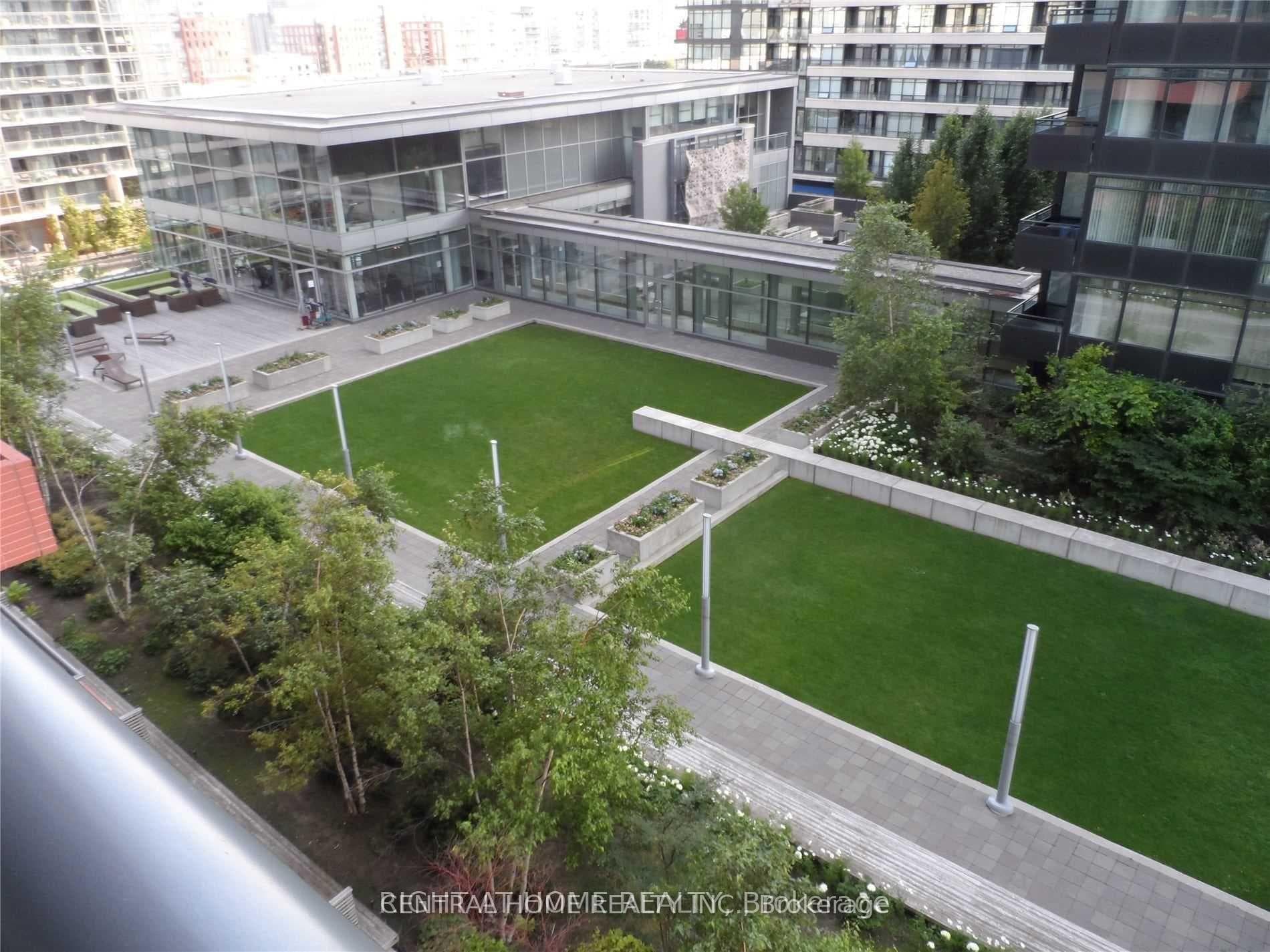 4K Spadina Avenue Unit 729 photo 11