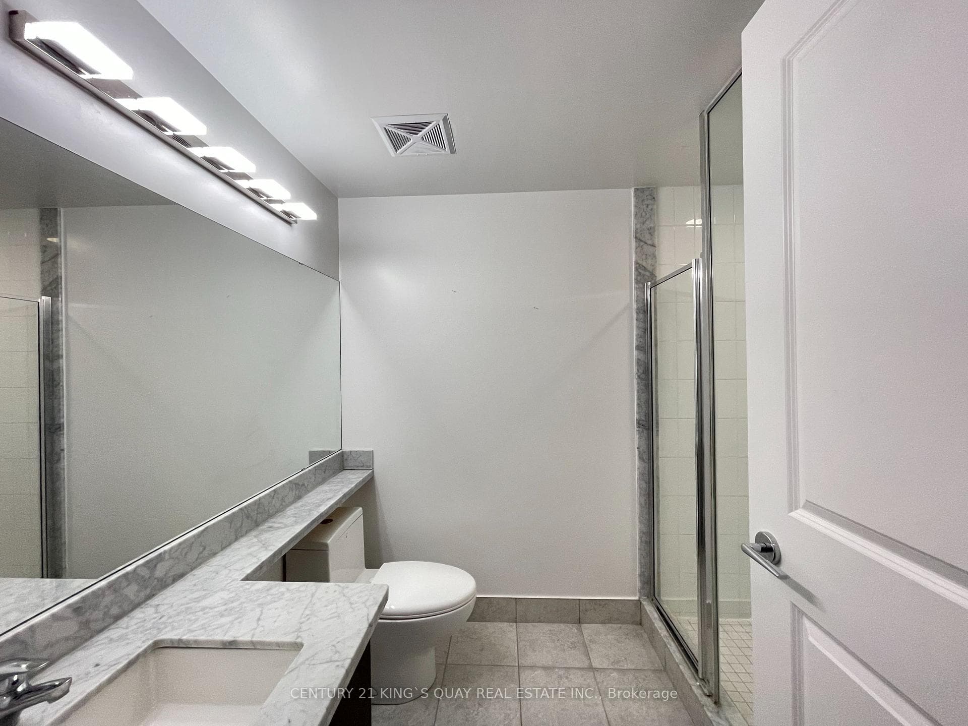 57 Upper Duke Crescent Unit 203 photo 9