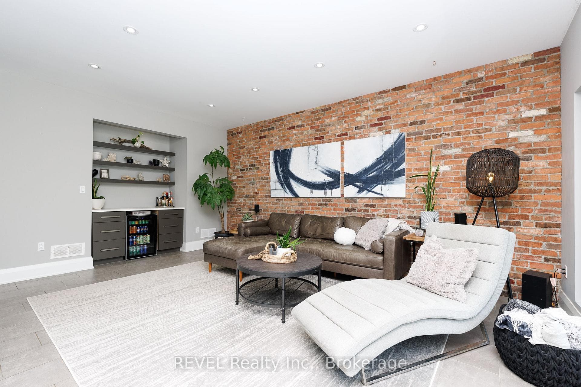 1009 Canboro Road photo 16