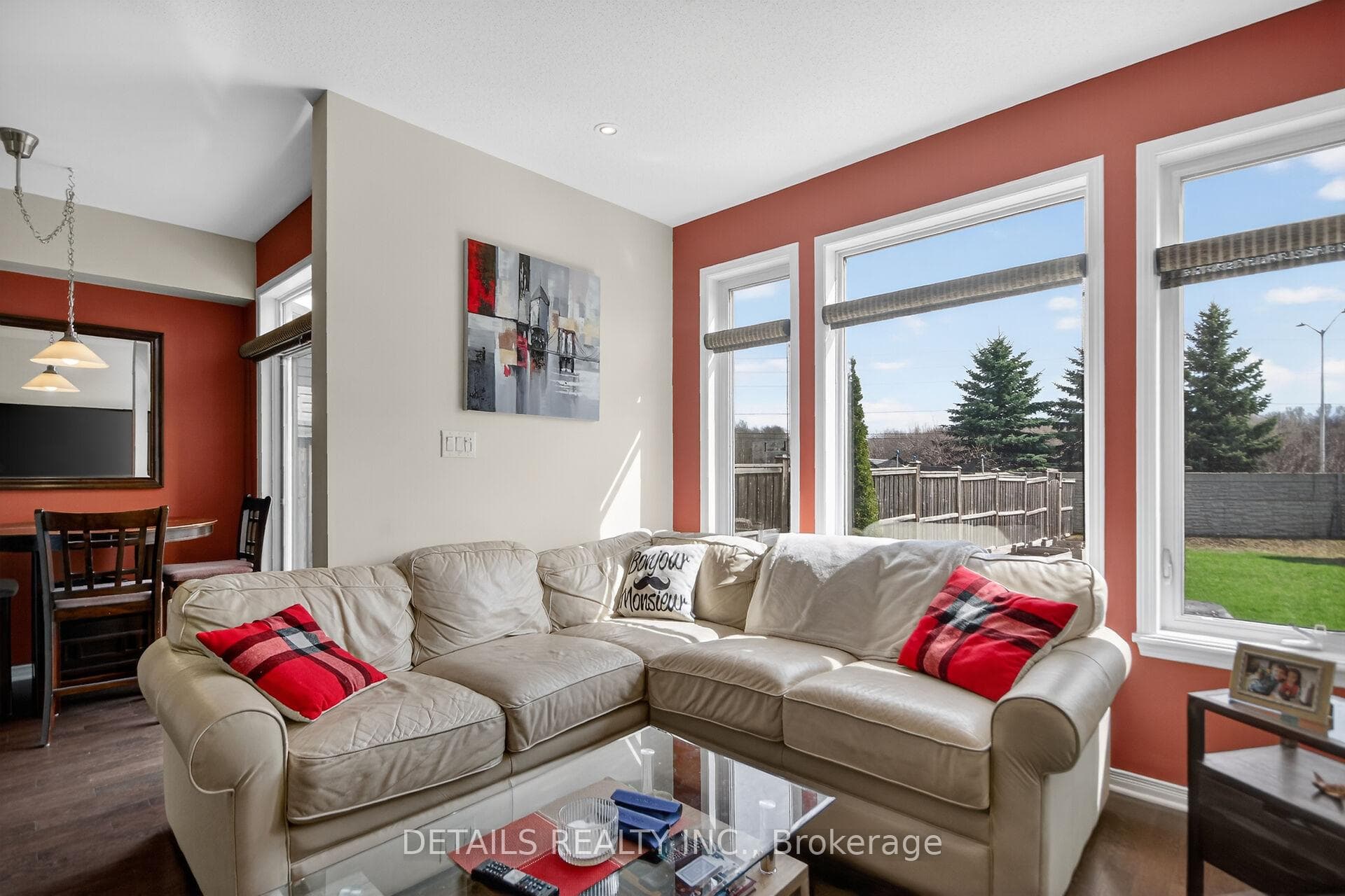 168 Eye Bright Crescent photo 12