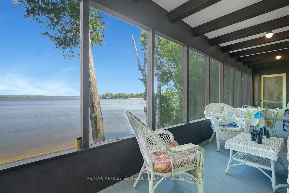 2130 B River Road photo 32