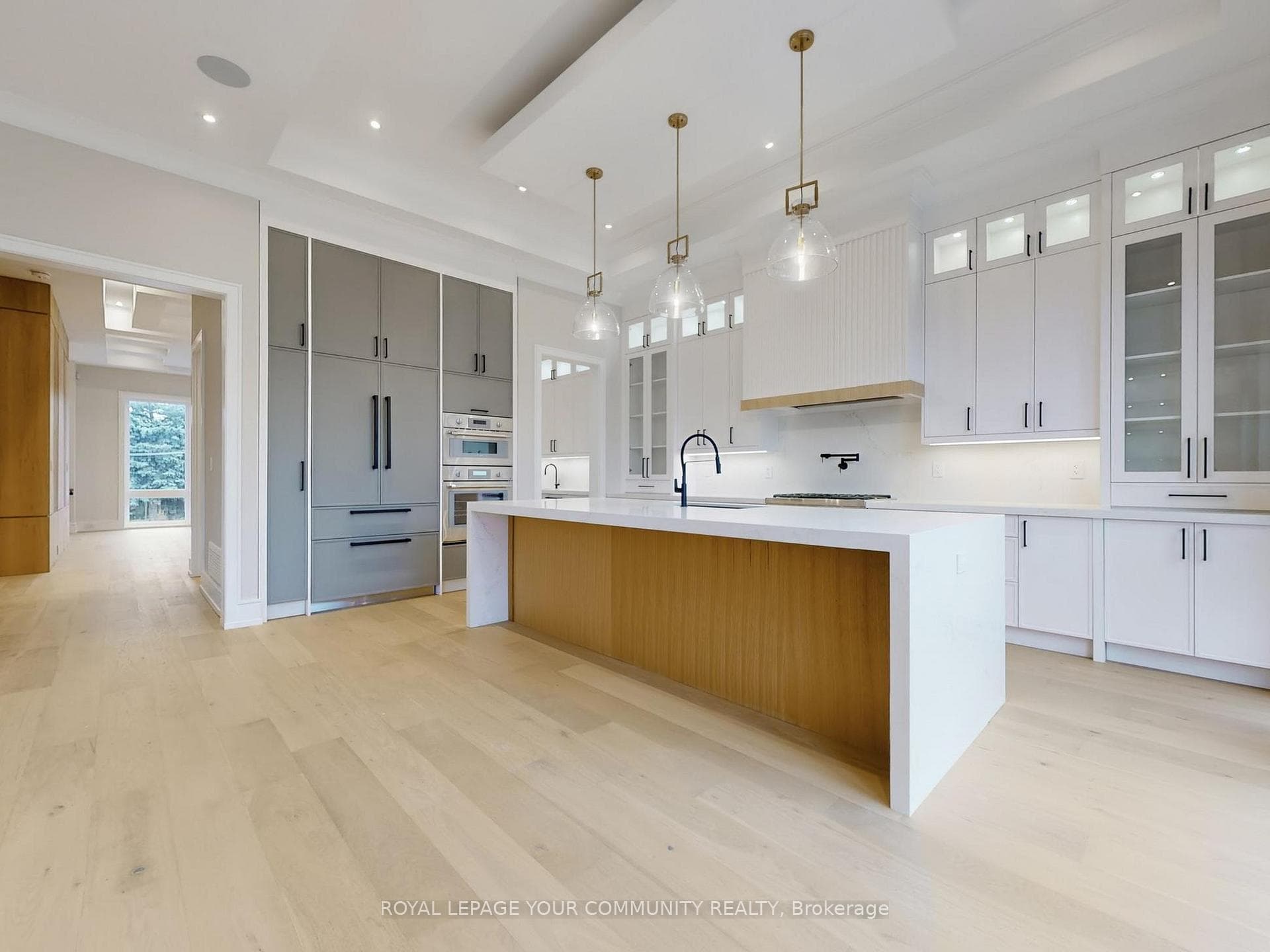 117 A Crestwood Road photo 3