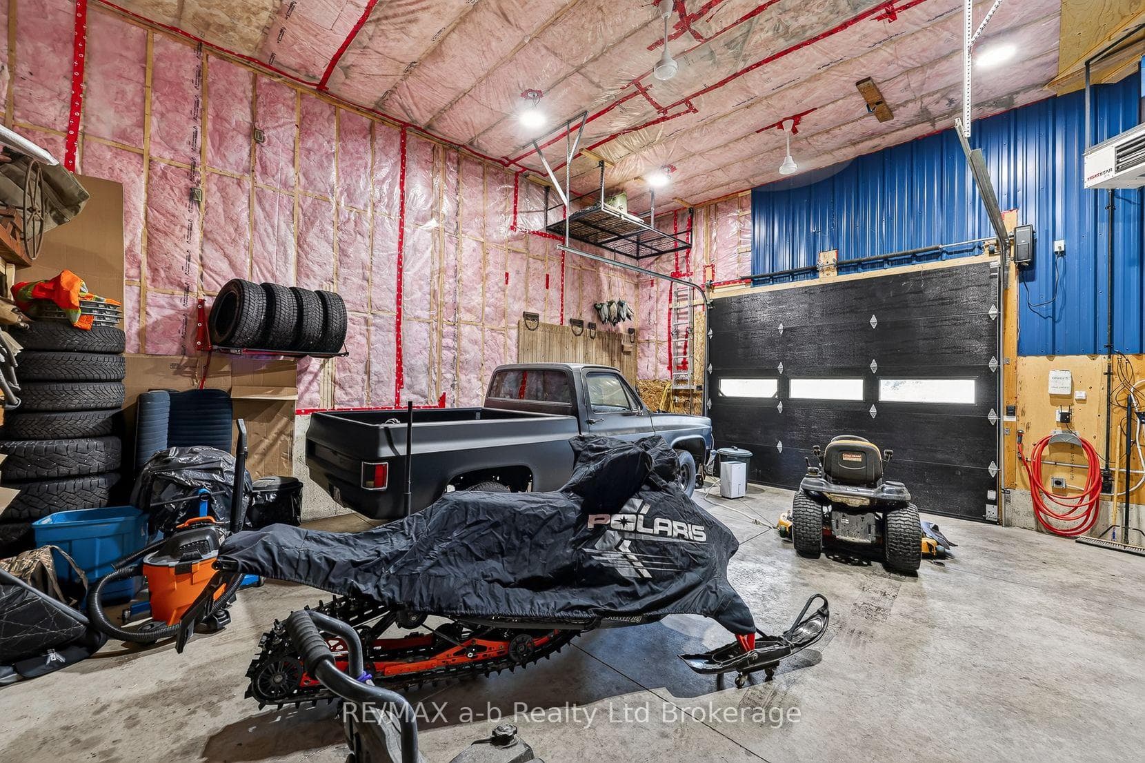 584112 BEACHVILLE Road photo 35