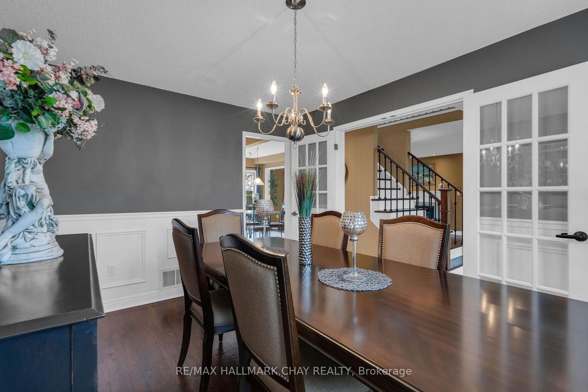 34 Crompton Drive photo 11