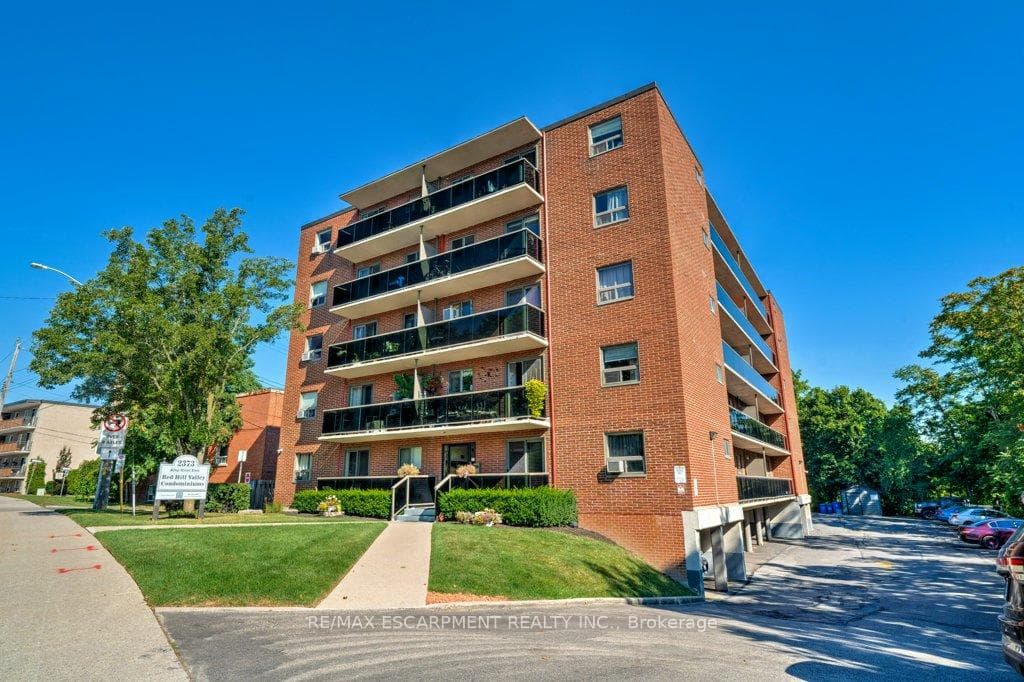2373 King Street Unit 17 photo 1