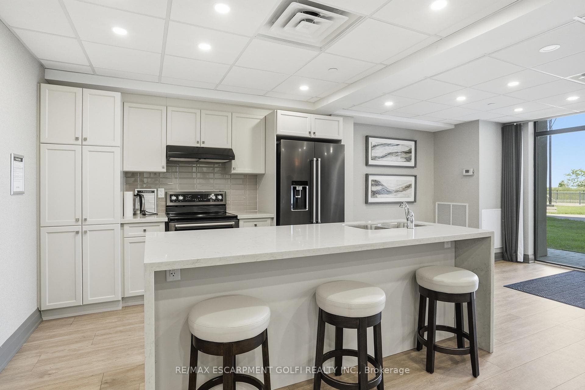 101 SHOREVIEW Place Unit 129 photo 21