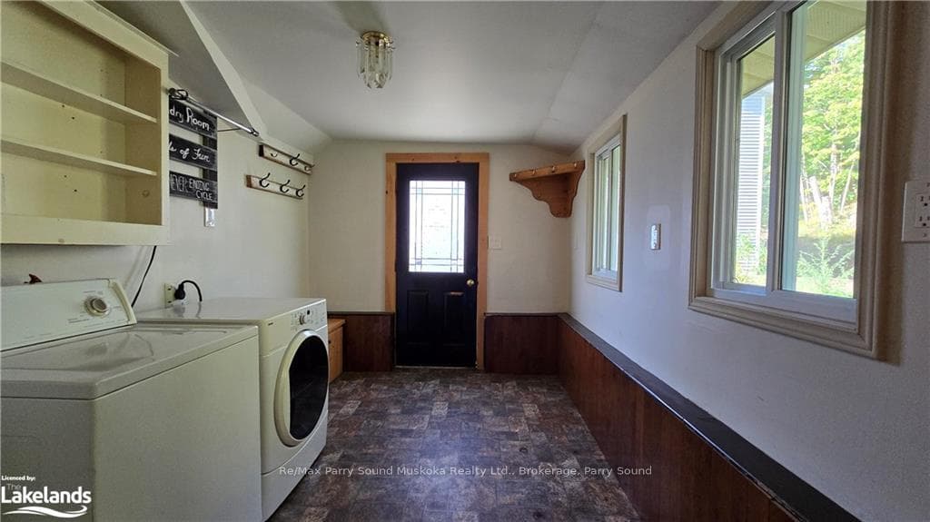 10 GLEN Avenue photo 17