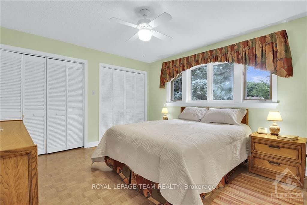25 GLENDENNING Drive photo 18