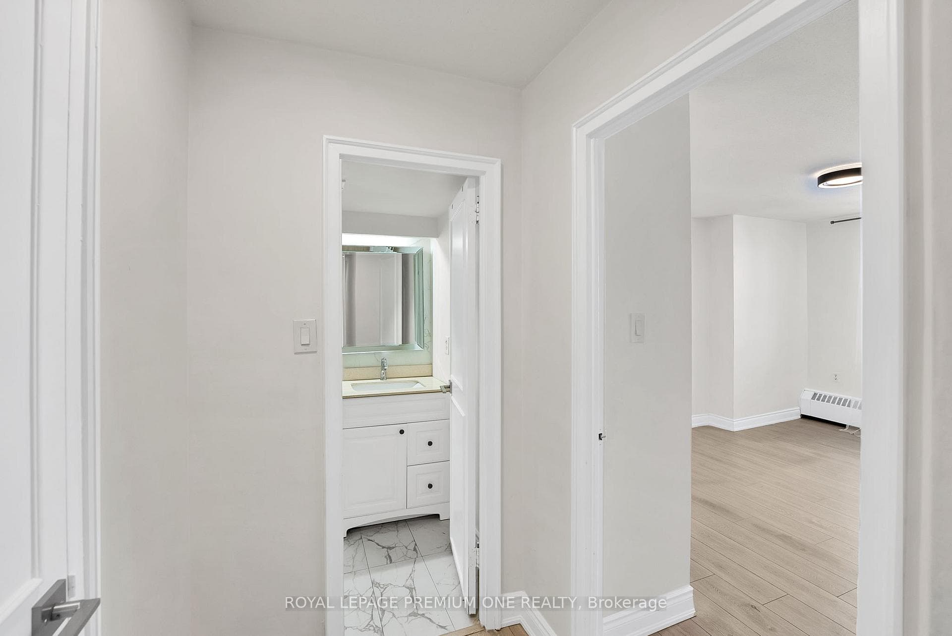 10 Parkway Forest Drive Unit 806 photo 4