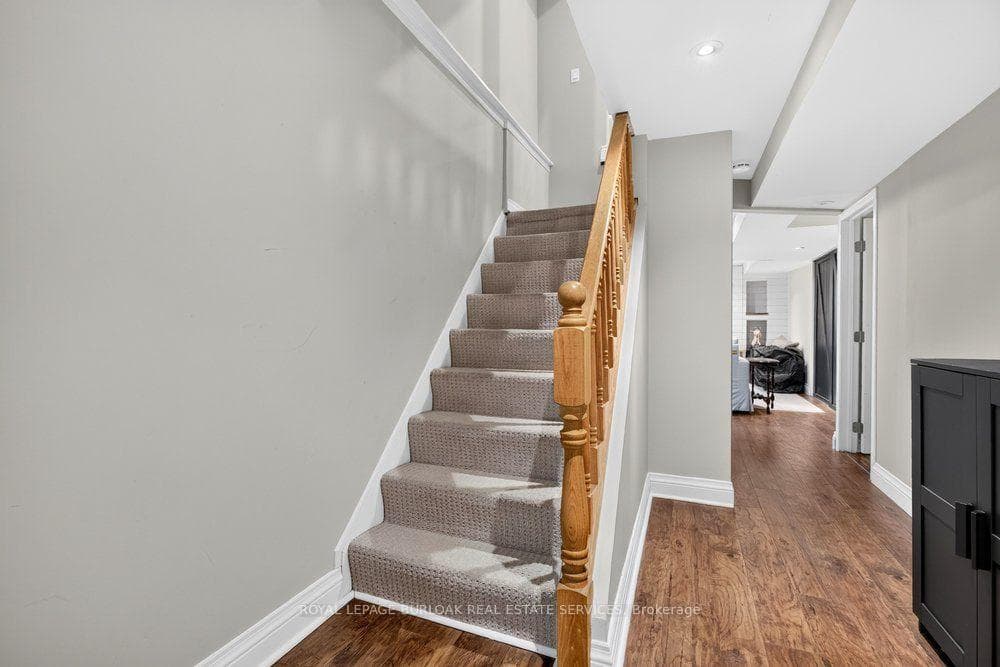 2354 Marine Drive photo 33