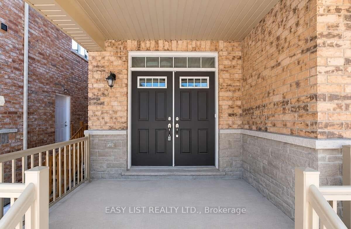 37 Royal Fern Crescent photo 2