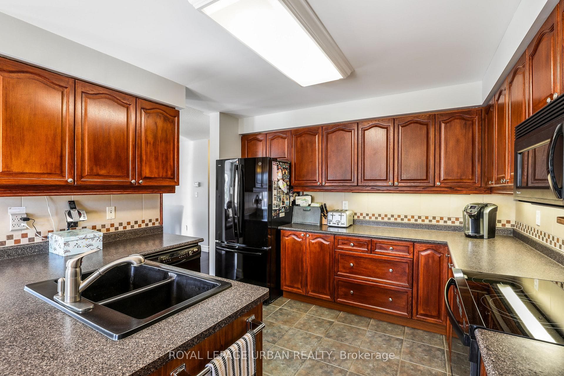 1081 Keswick Court photo 19