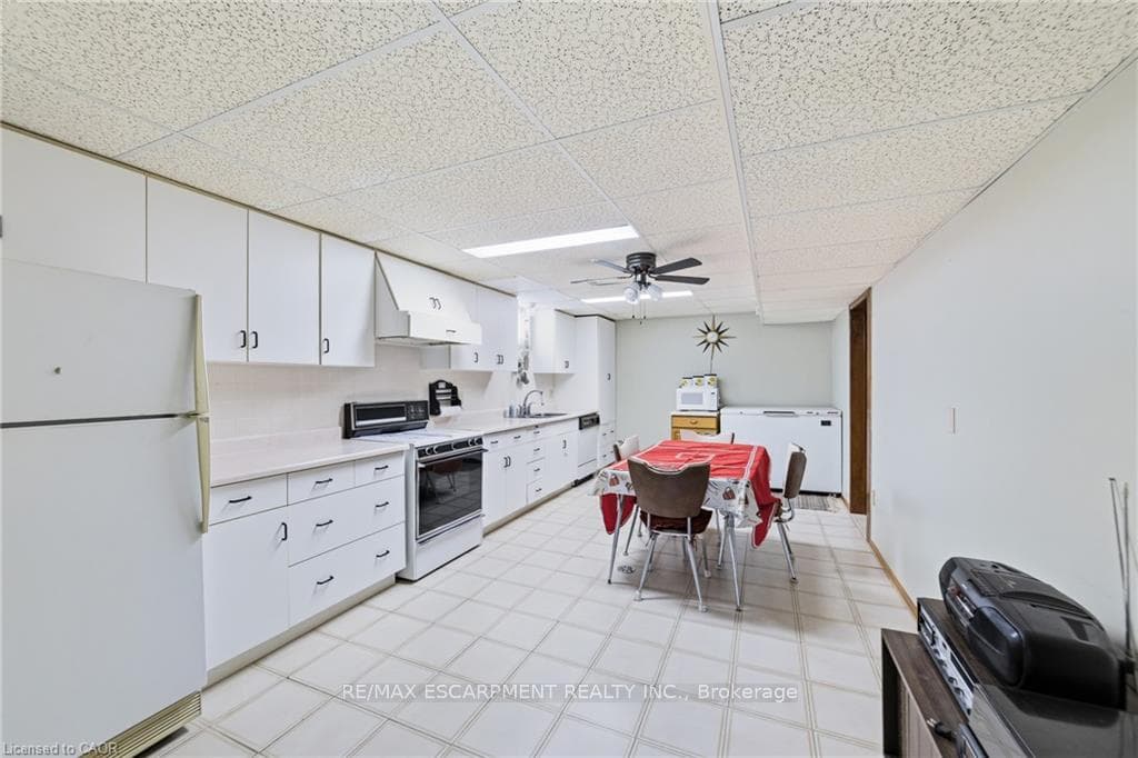 546 Dicenzo Drive photo 35