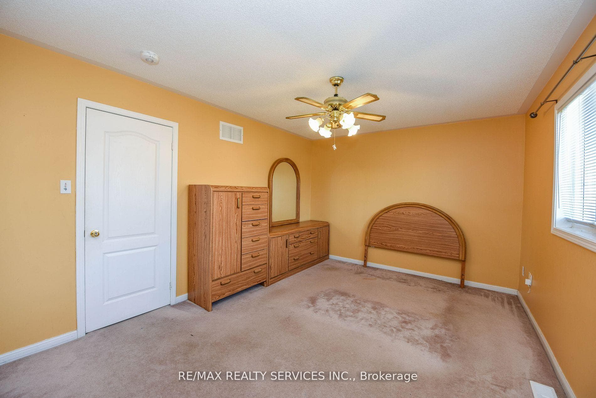 172 Native Landing Crescent Unit Upper photo 26