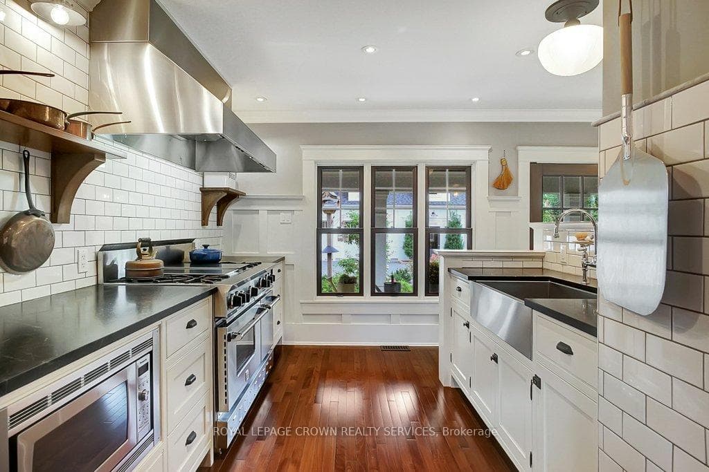 535 Duke Street photo 11