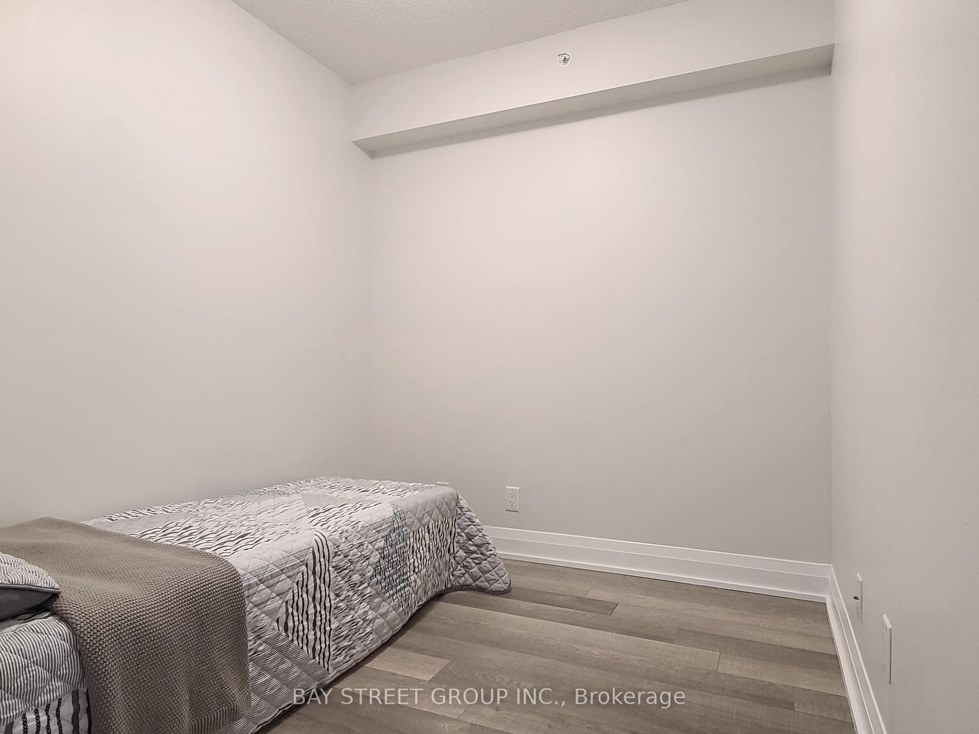 376 Highway 7 N/A Unit #319 photo 17