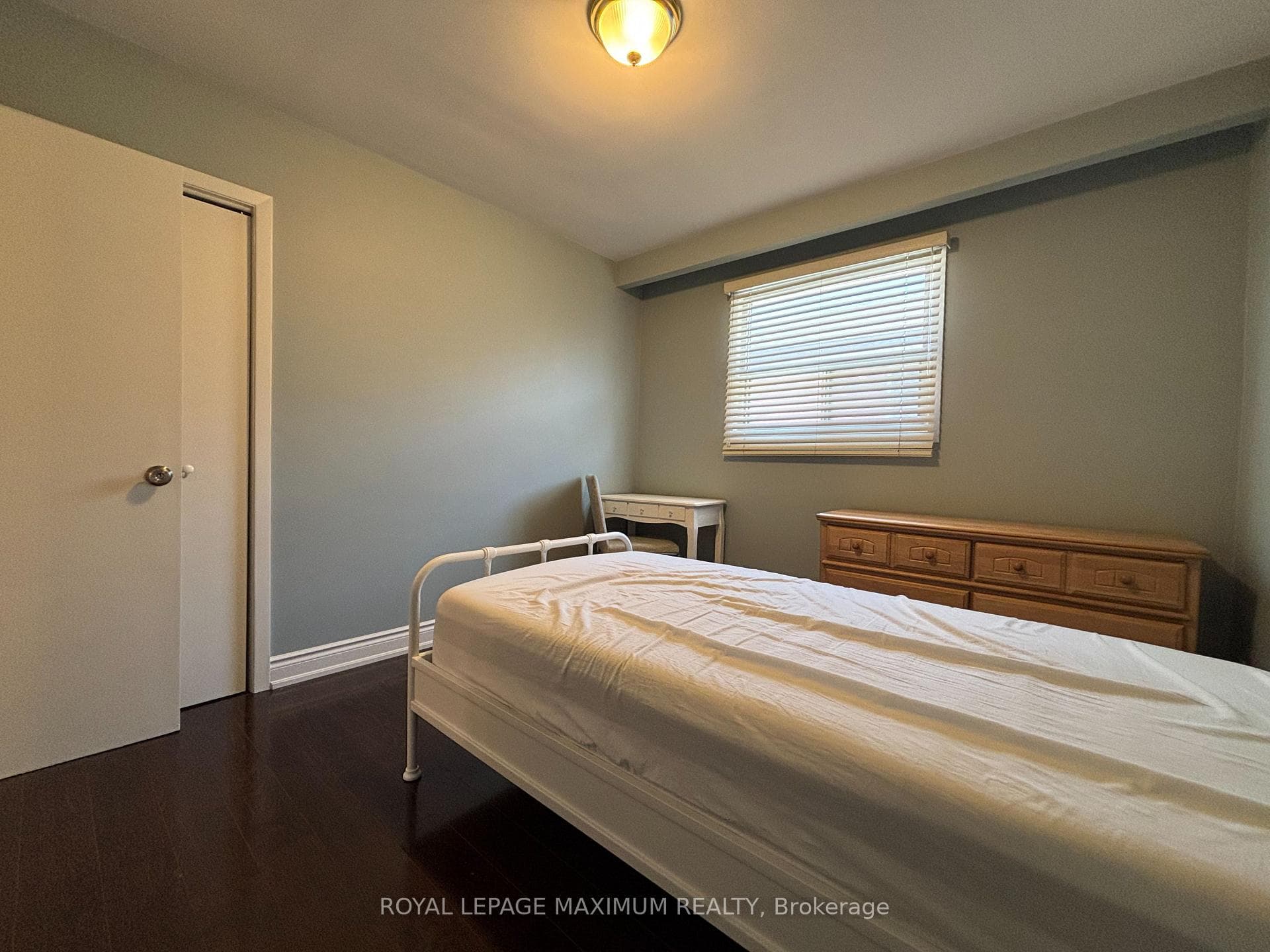 54 Hisey Crescent photo 20