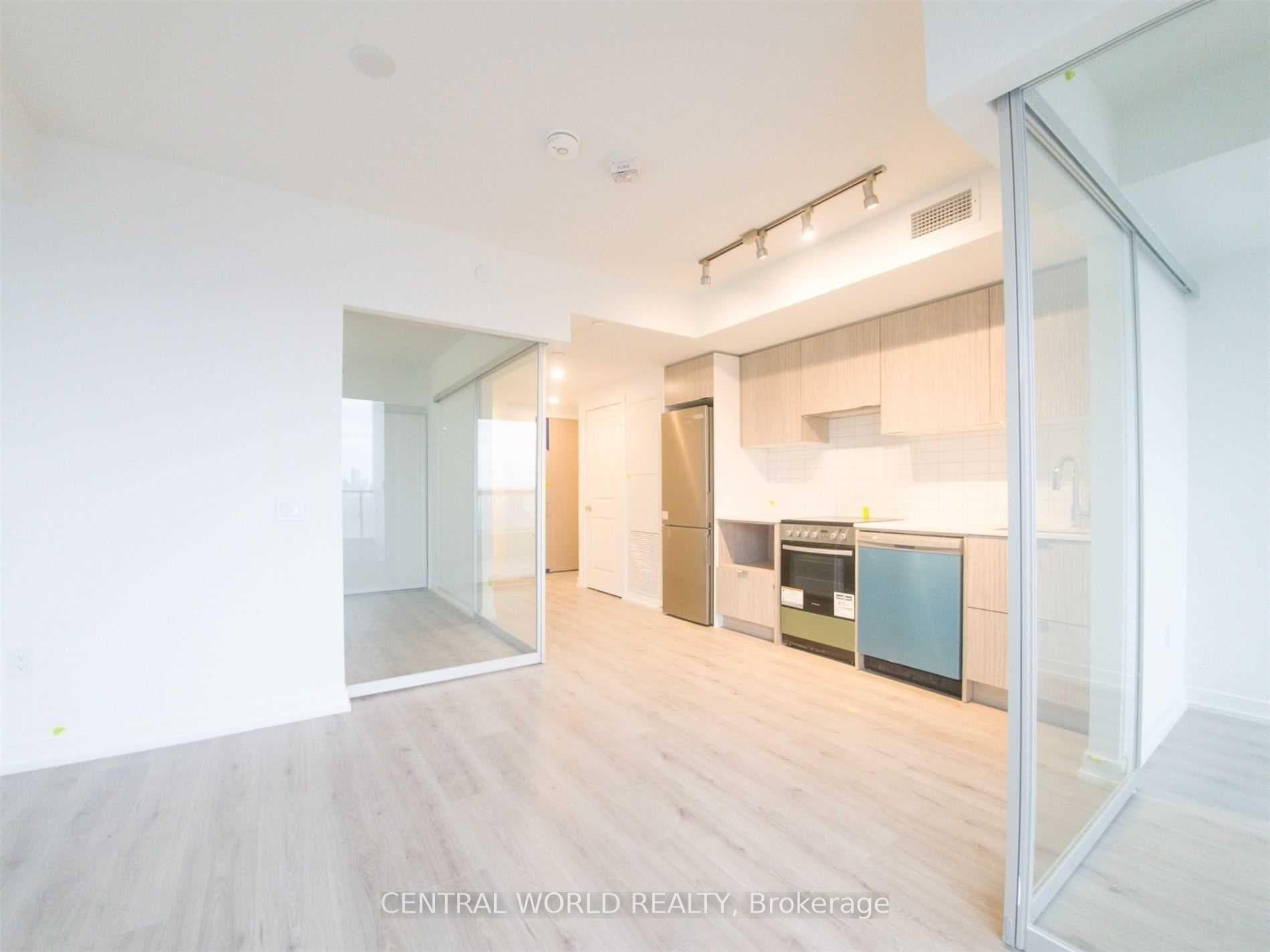 395 Bloor Street Unit 4005 photo 9