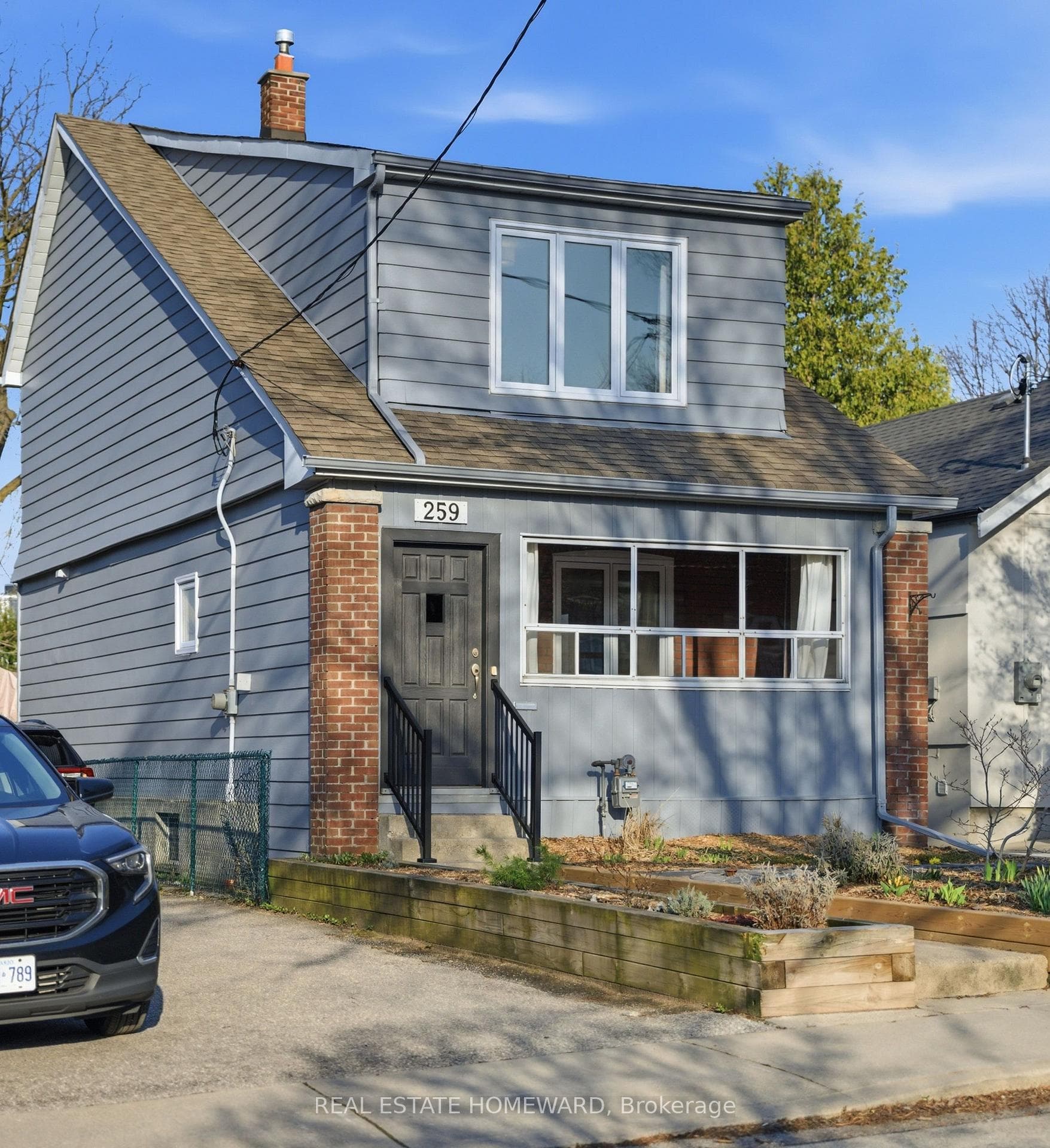 259 Woodmount Avenue photo 1