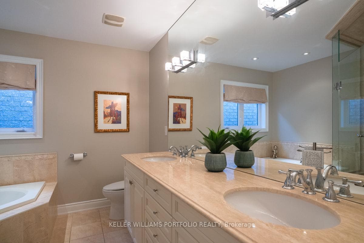 Primary Bedroom Ensuite Bathroom