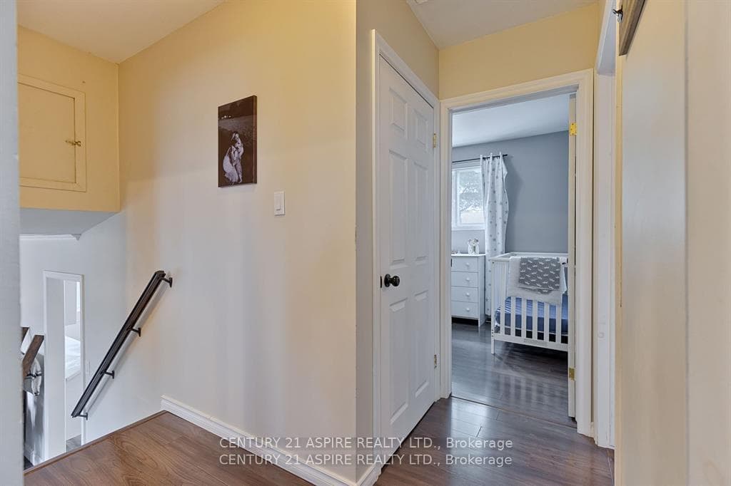 83 Hemlock Street photo 20