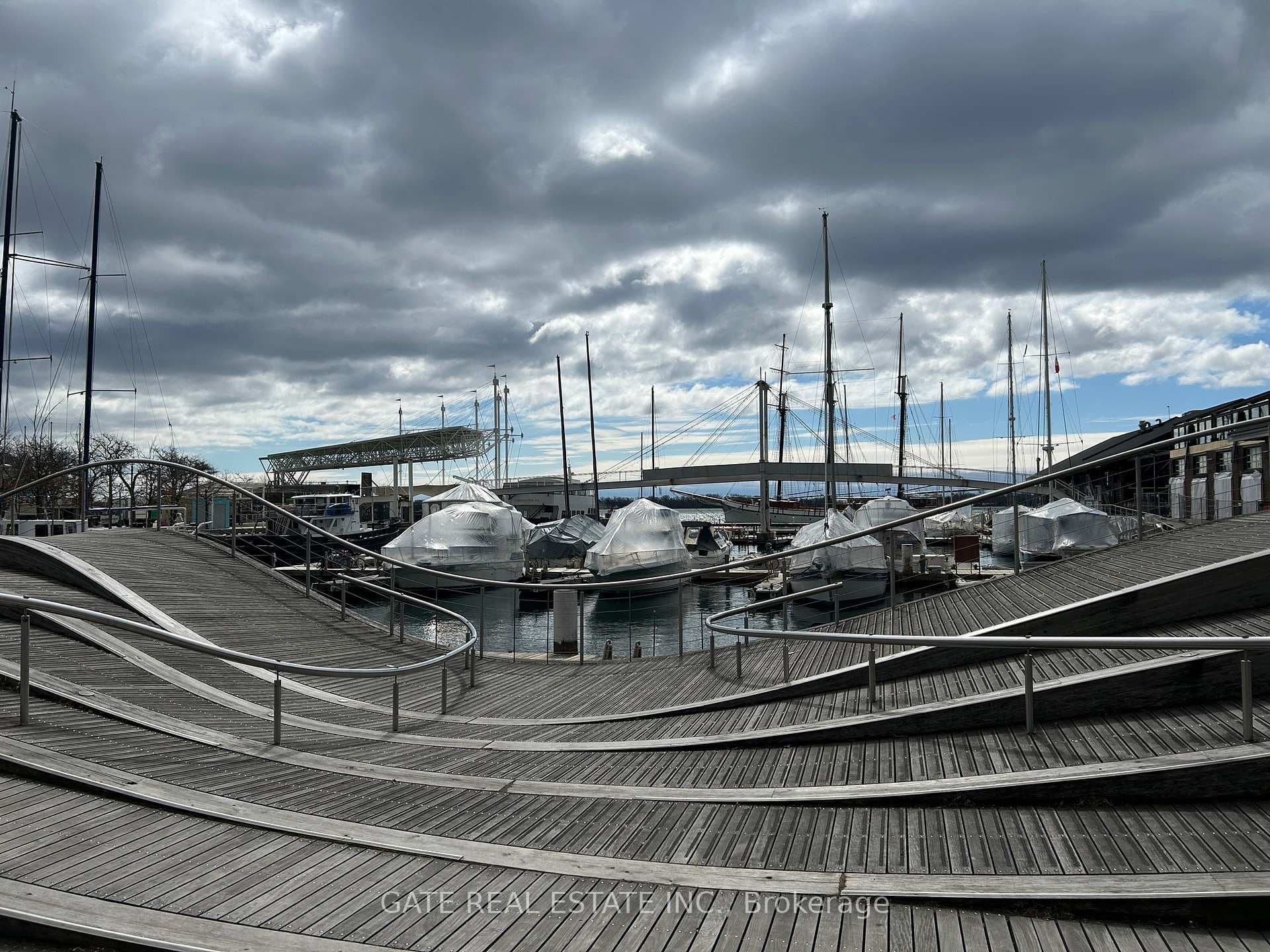 FRONT OF 250 QUEENS QUAY