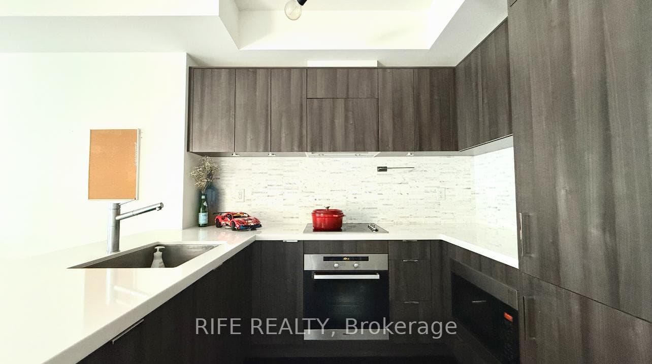 21 Widmer Street Unit 2701 photo 3