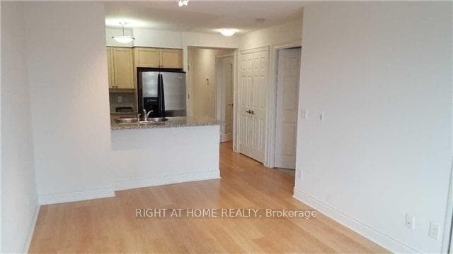 15 Greenview Avenue Unit 1803 photo 9