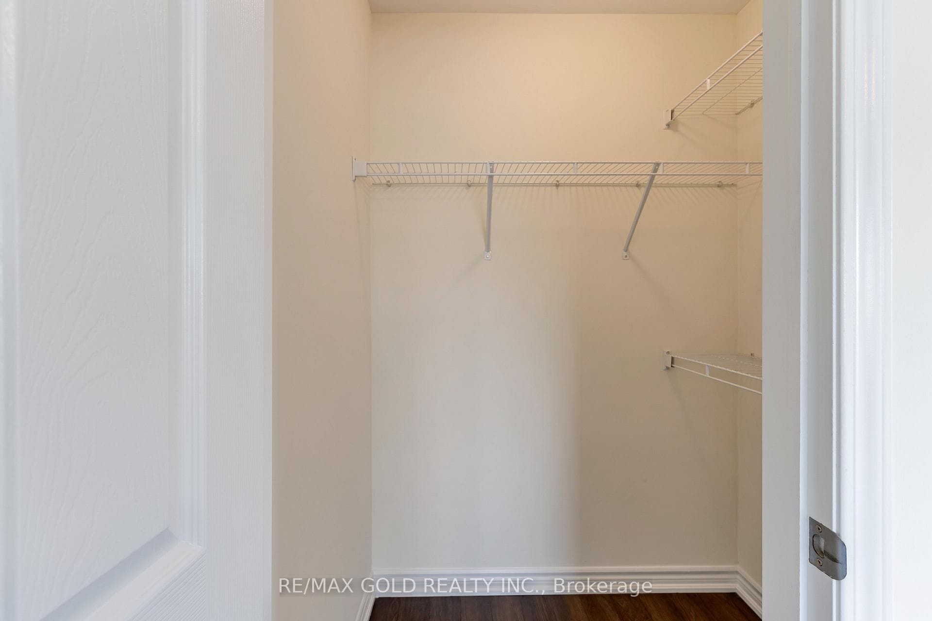 240 Lagerfeld Drive Unit 16 photo 34