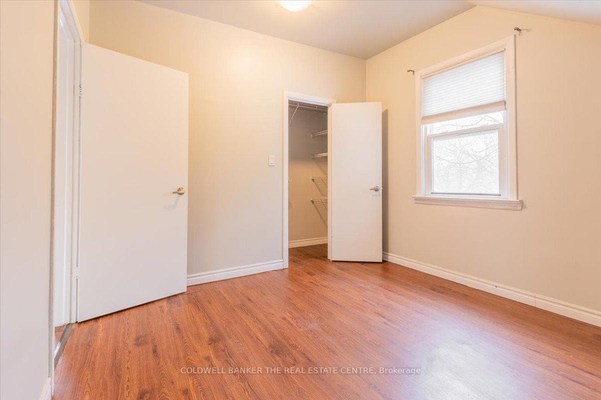 24 Maple Street photo 15