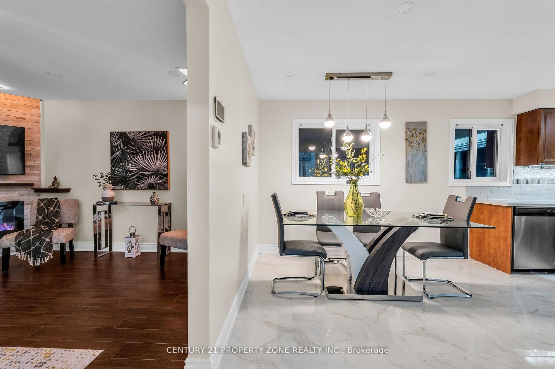 33 Flowertown Avenue photo 12