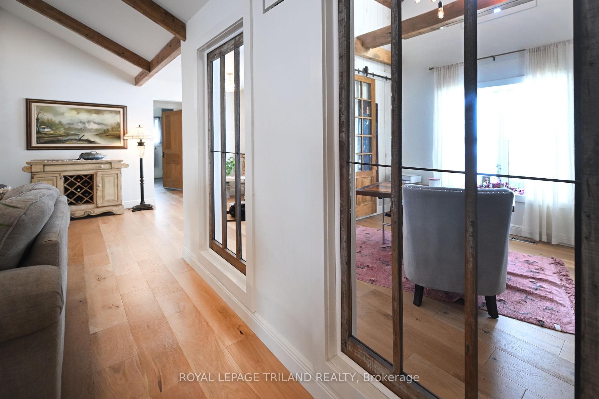 5540 Carriage Road photo 9