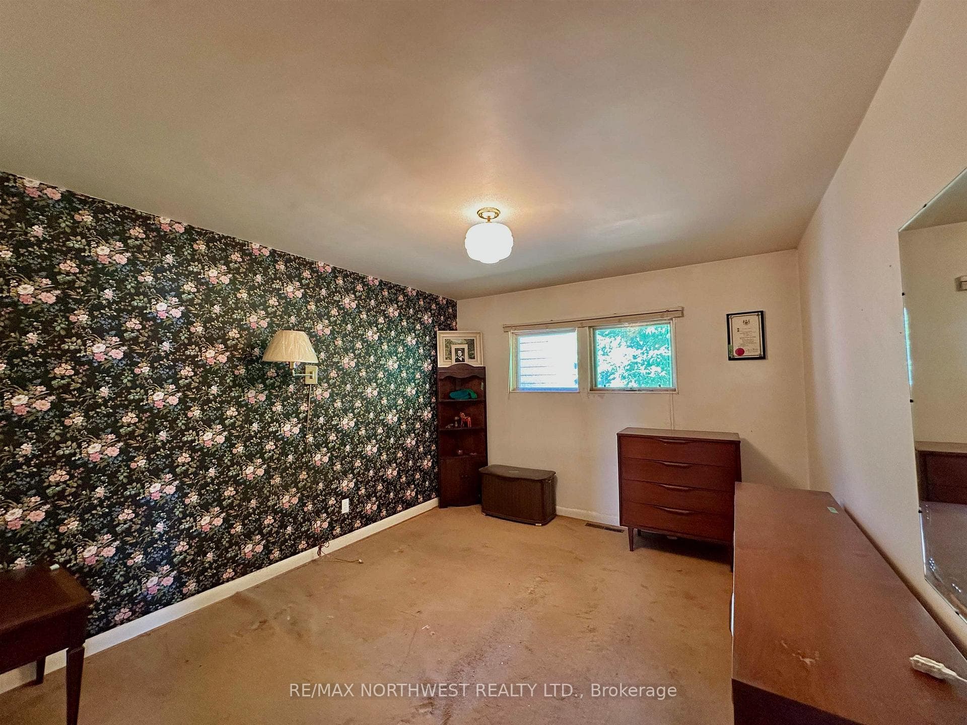 1292 Valley Drive photo 16
