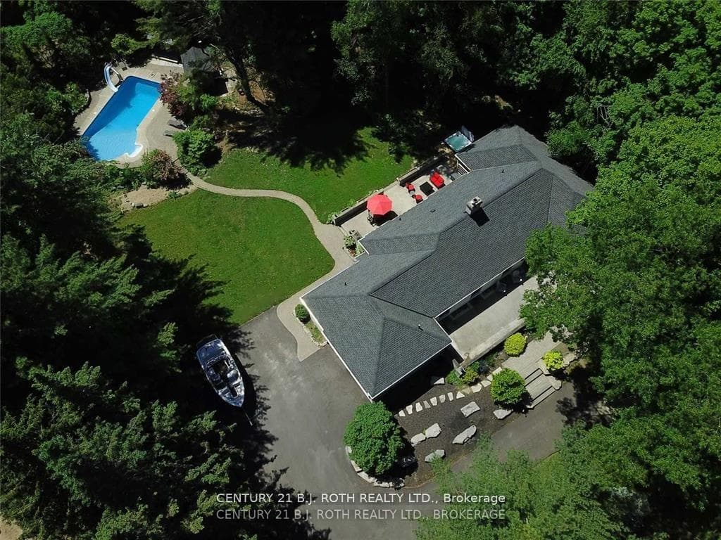 3274 Liah Lane photo 1
