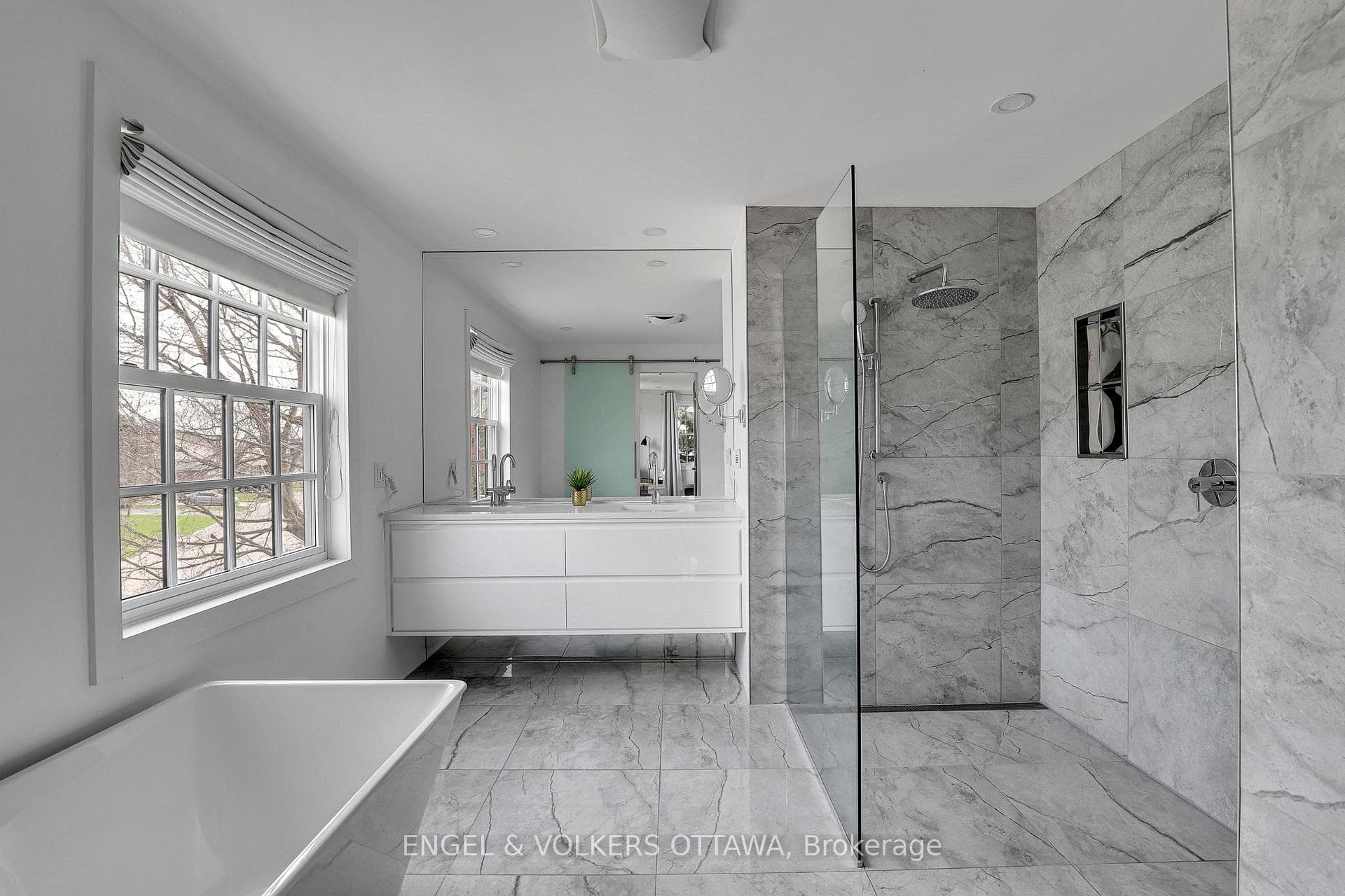 Beautiful Ensuite