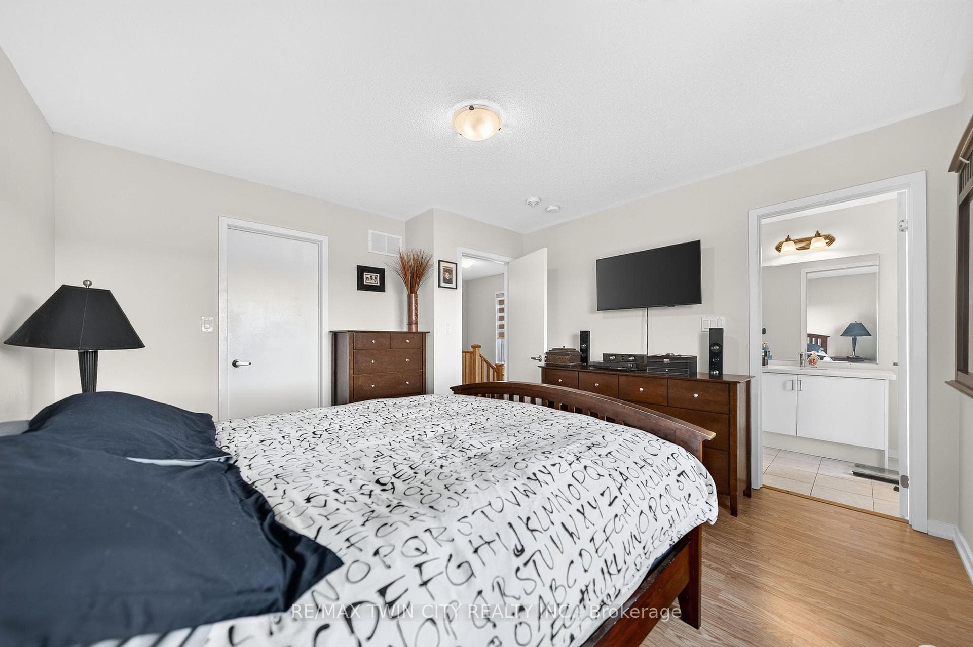 49 Lambert Lane photo 28
