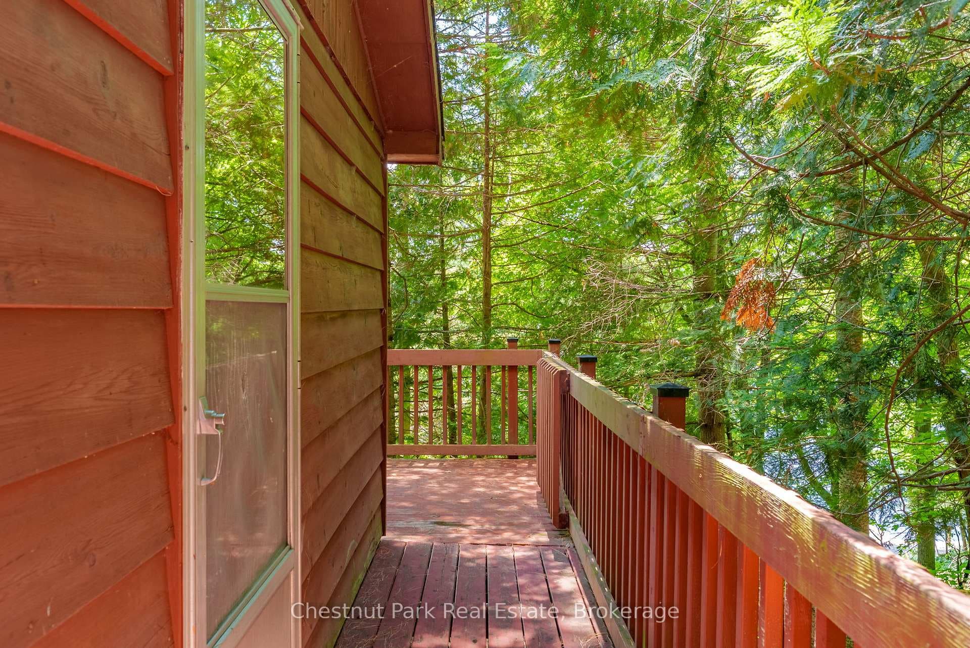 1054 10 Deewood Drive photo 28