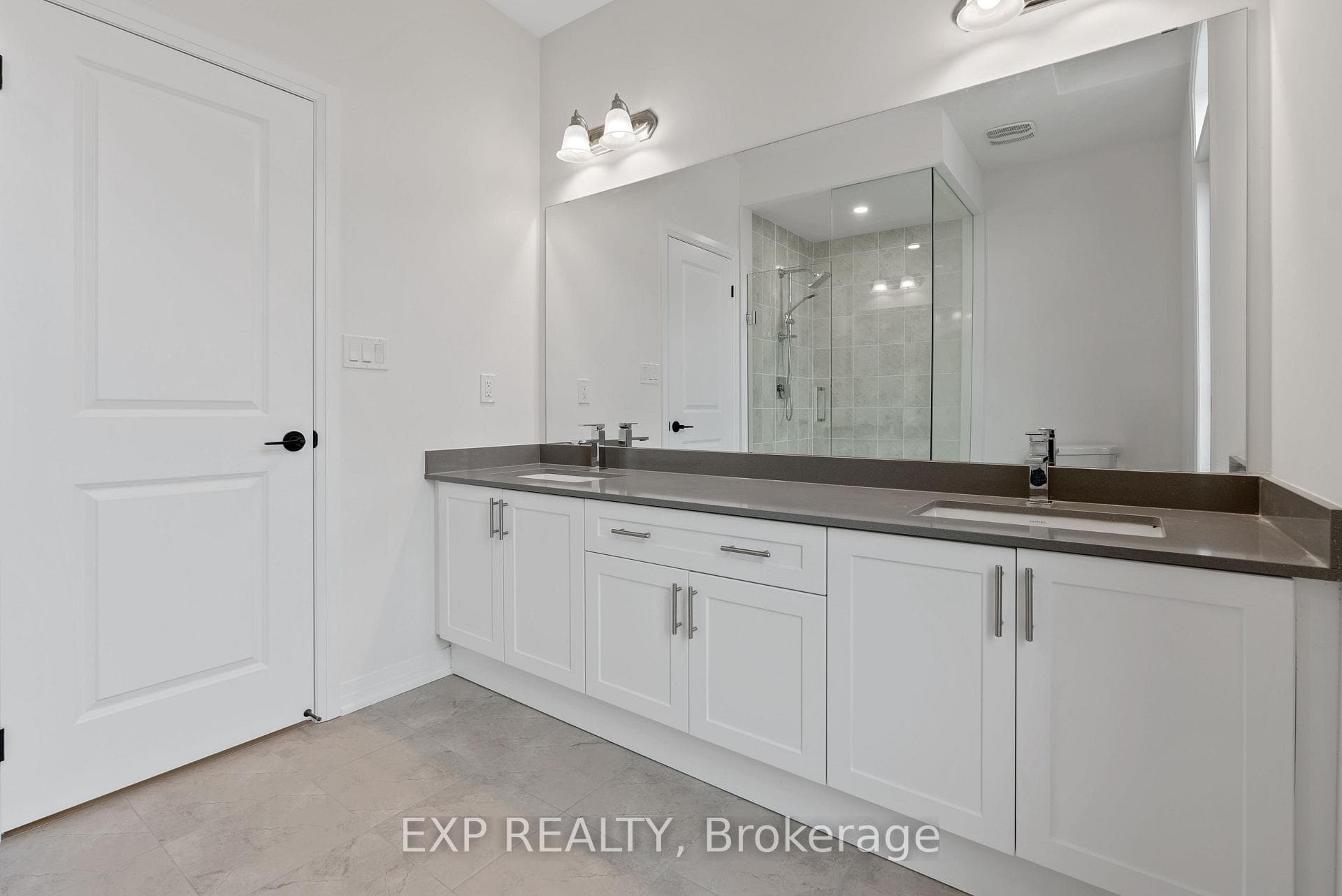 37 ARCHAMBAULT Way photo 43