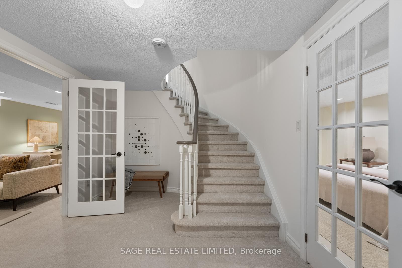 682 Leslie Valley Drive photo 38
