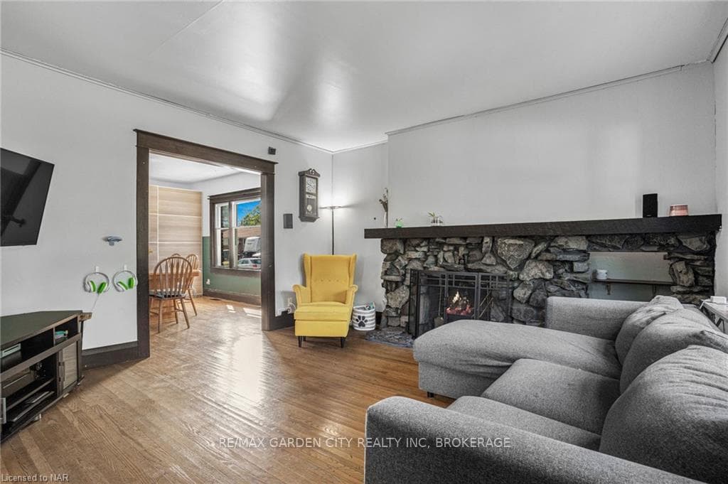 42 Bertie Street photo 6