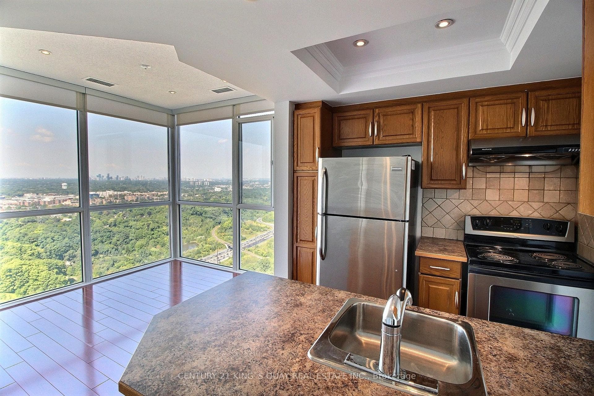 7 Concorde Place Unit 3709 photo 12