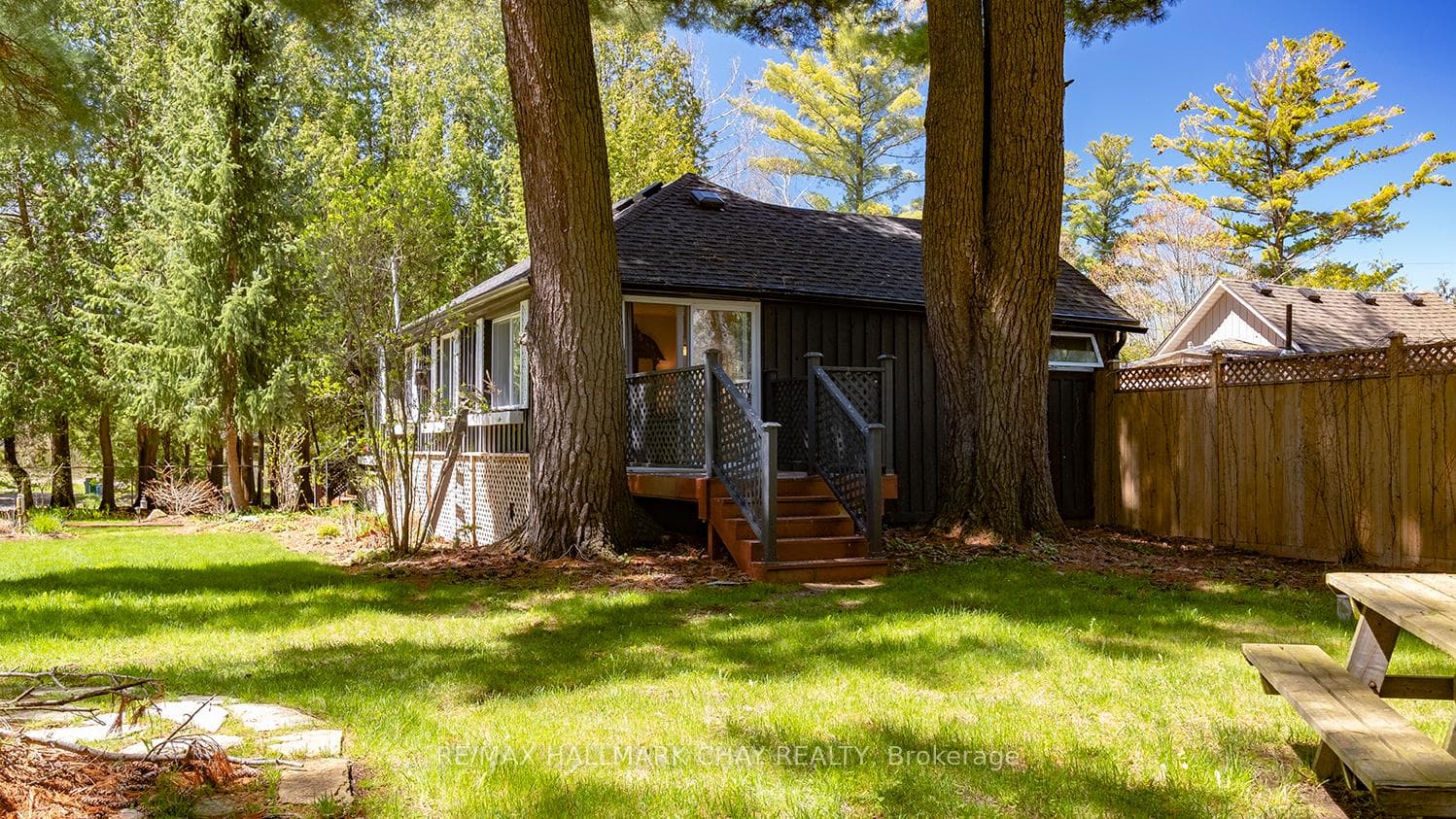 83 Dunkirk Avenue photo 24