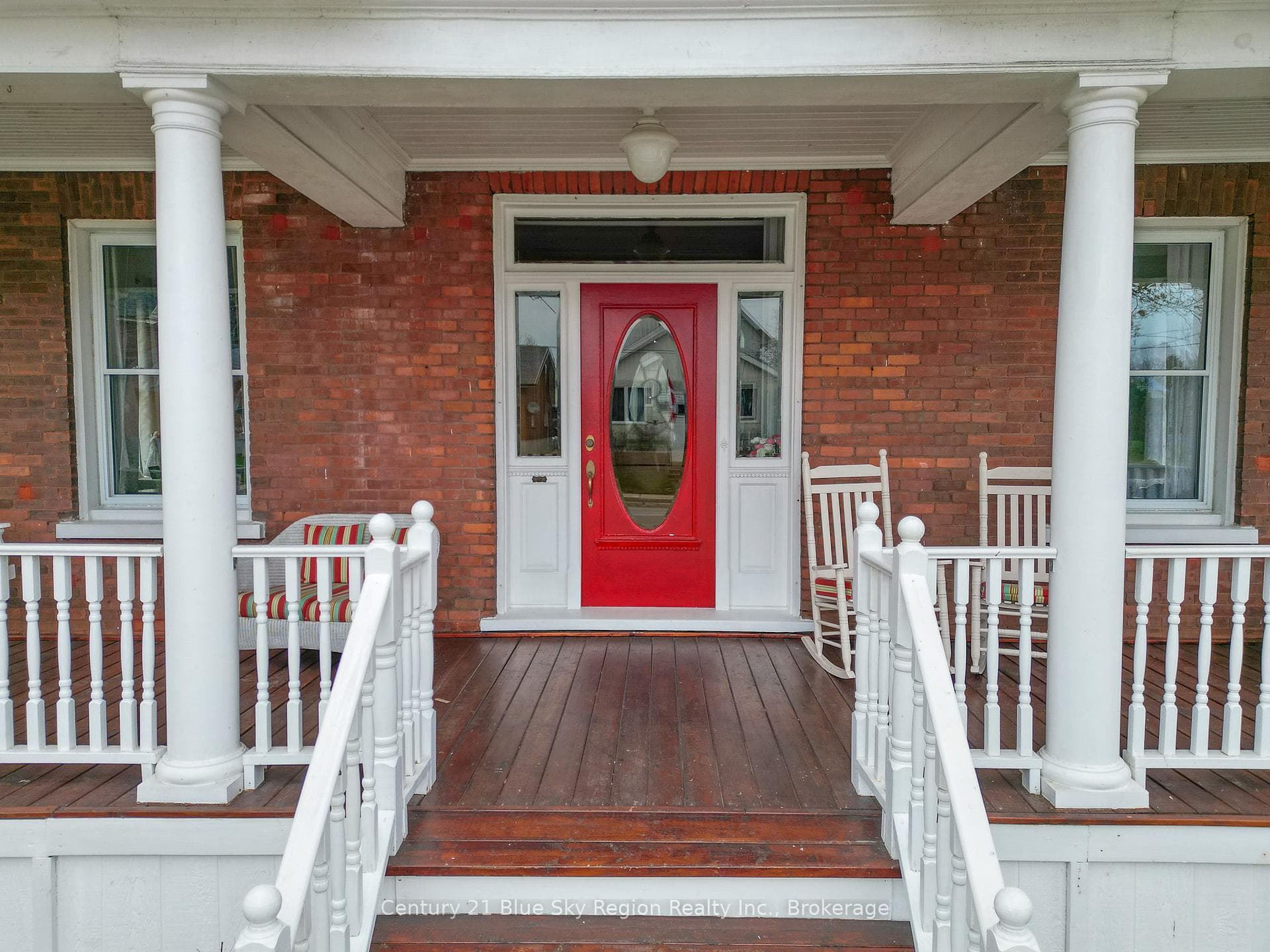 262 Edward Street photo 3