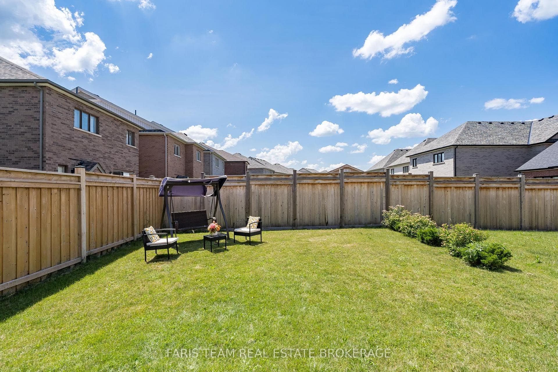 236 Eighth Avenue photo 44