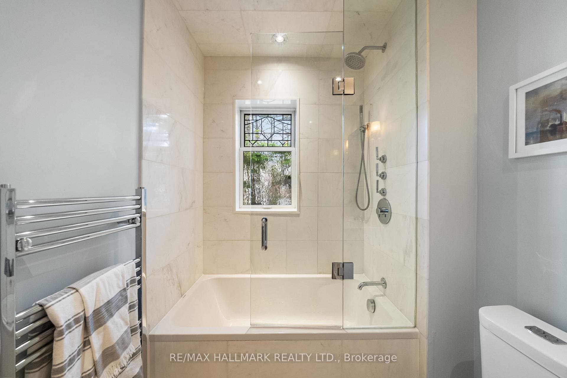 24 Ronan Avenue photo 28