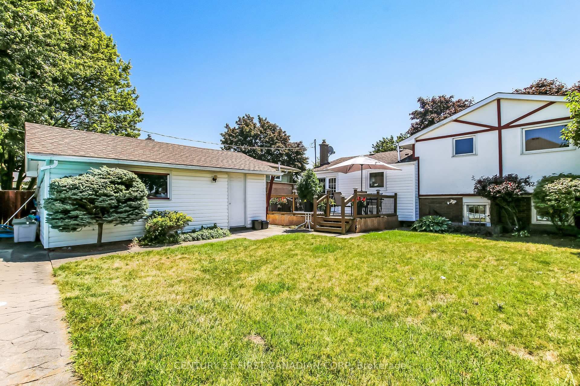 50 Airey Avenue photo 28